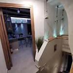 Legno By Houseinnaples Διαμέρισμα *