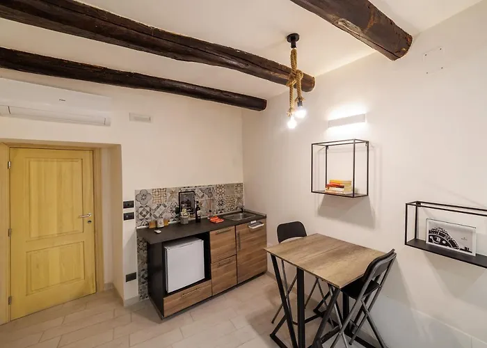 Legno By Houseinnaples דירה נאפולי