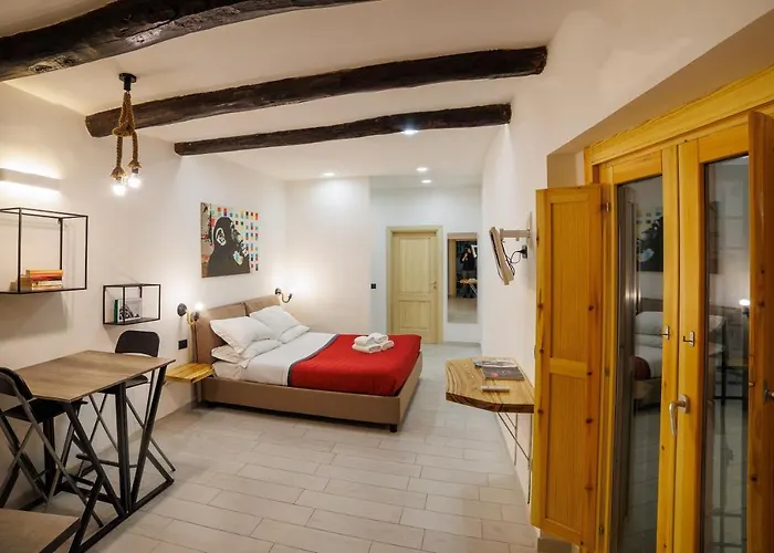 Legno By Houseinnaples * נאפולי