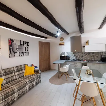 Legno By Houseinnaples Apartamento Nápoles