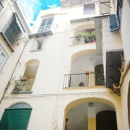 Legno By Houseinnaples Apartman